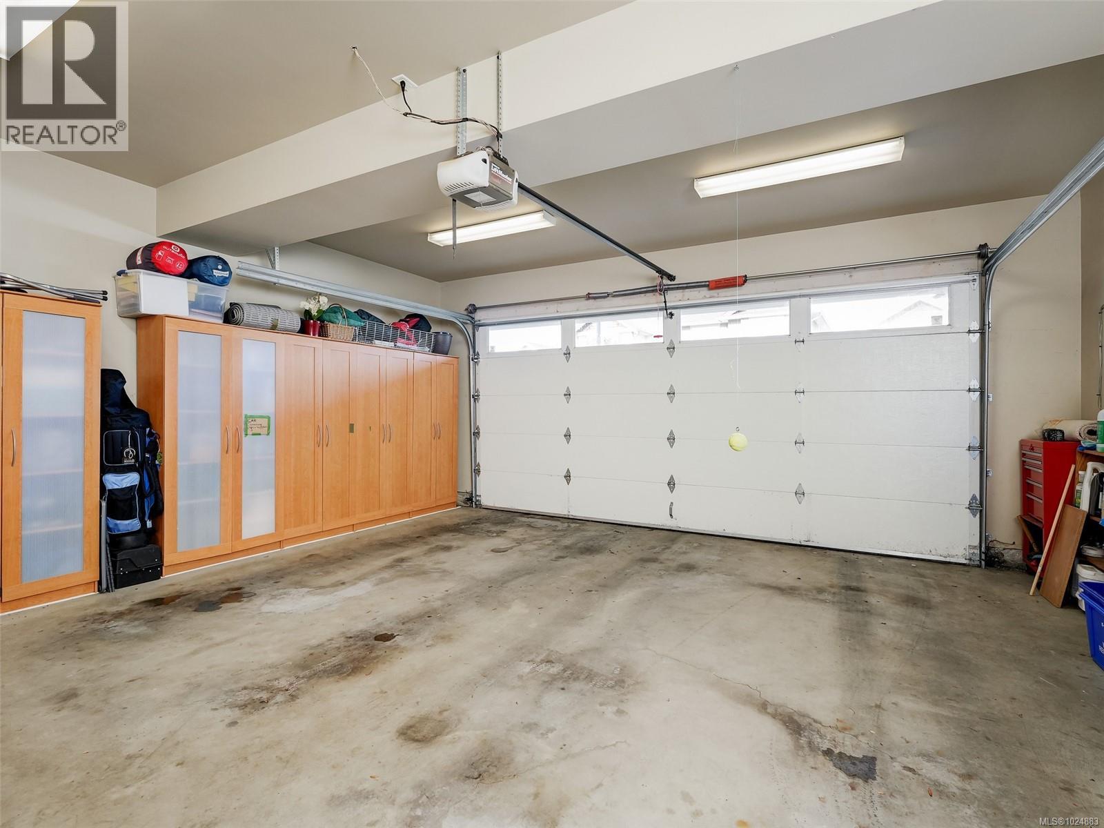 1236 Freshwater Cres, Langford