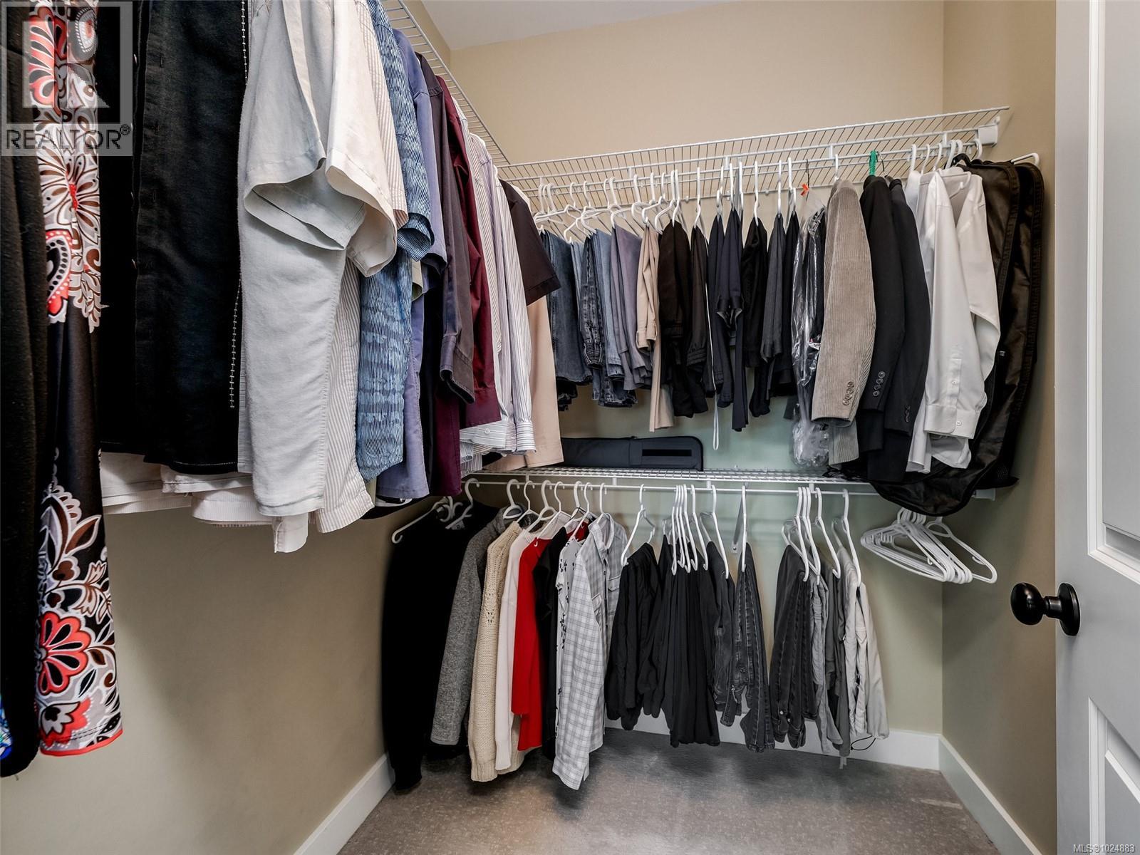 1236 Freshwater Cres, Langford