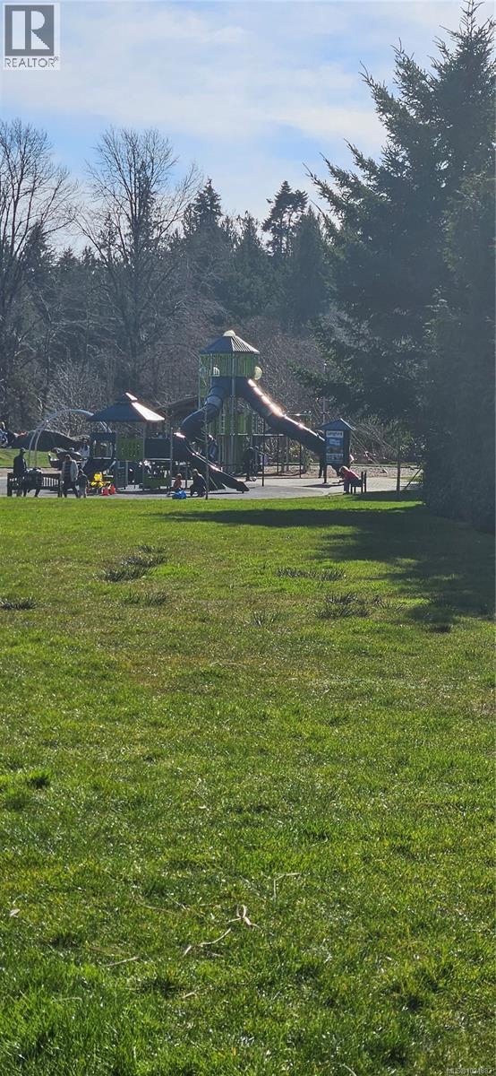 1236 Freshwater Cres, Langford