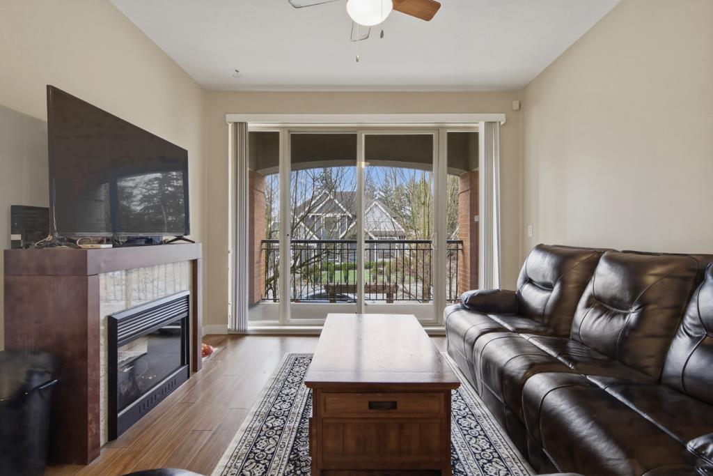 209 33545 RAINBOW AVENUE, Abbotsford