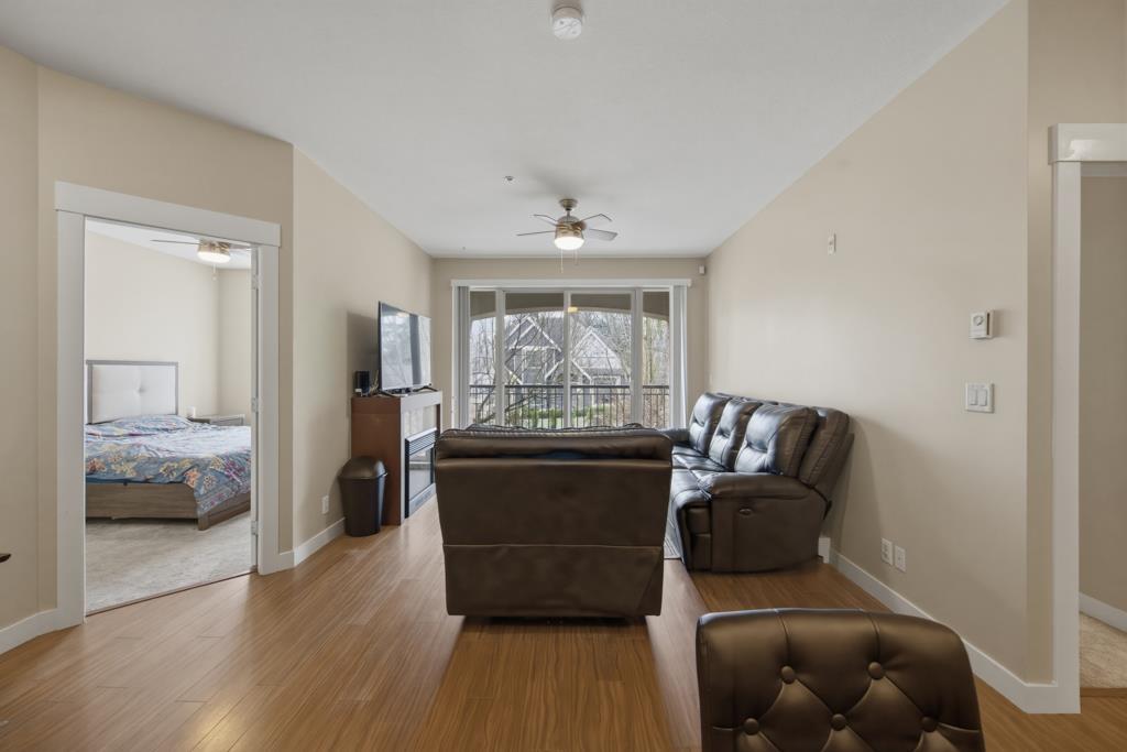 209 33545 RAINBOW AVENUE, Abbotsford