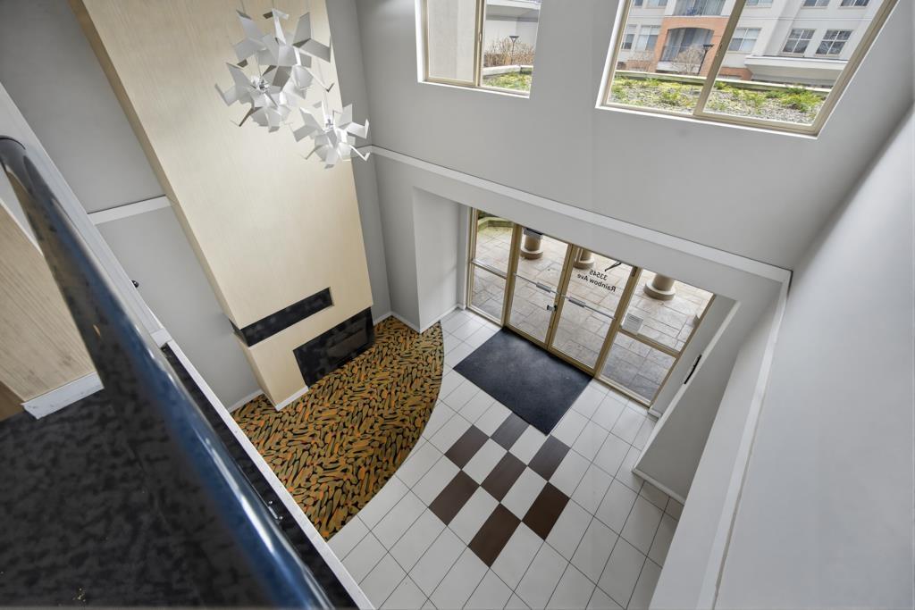 209 33545 RAINBOW AVENUE, Abbotsford