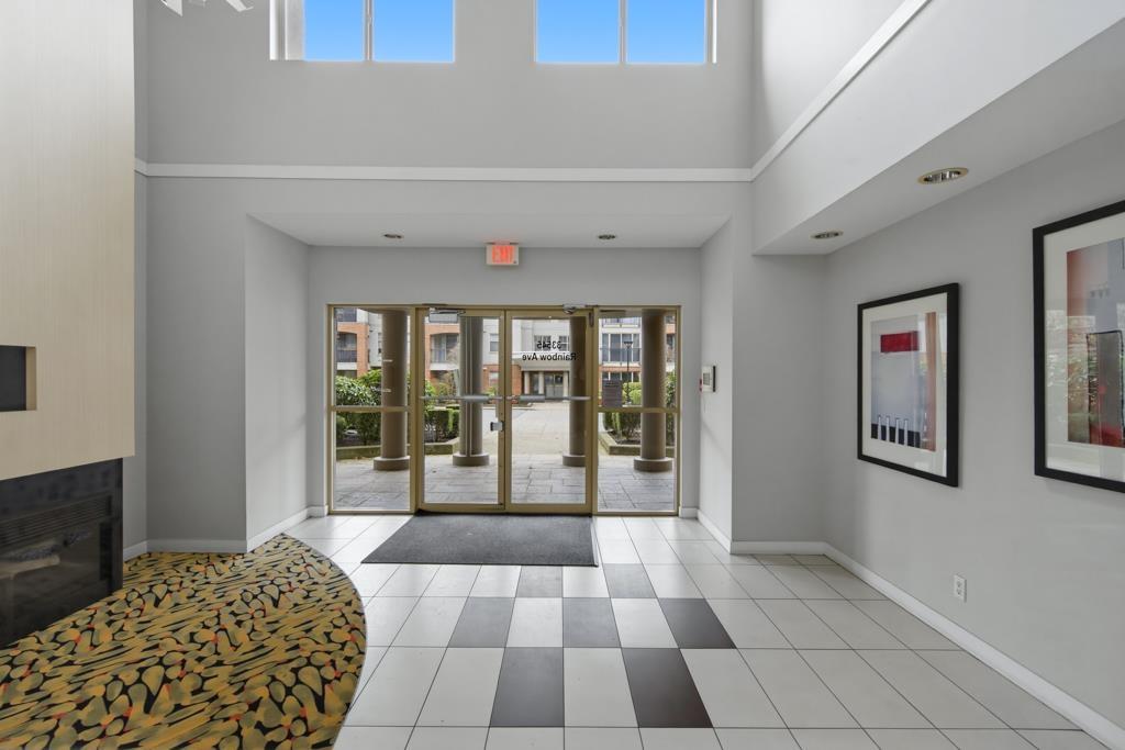 209 33545 RAINBOW AVENUE, Abbotsford