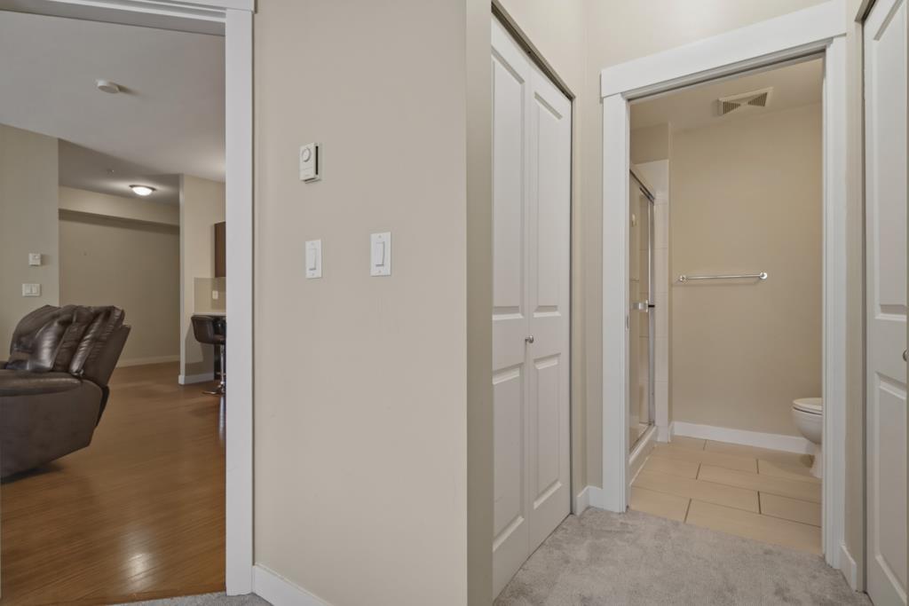 209 33545 RAINBOW AVENUE, Abbotsford