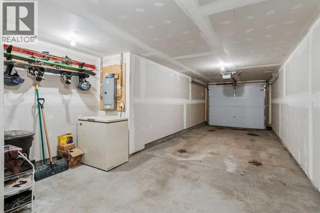 Single Family House for Sale in  Sage Bluff Circle NW Sage Hill Calgary 