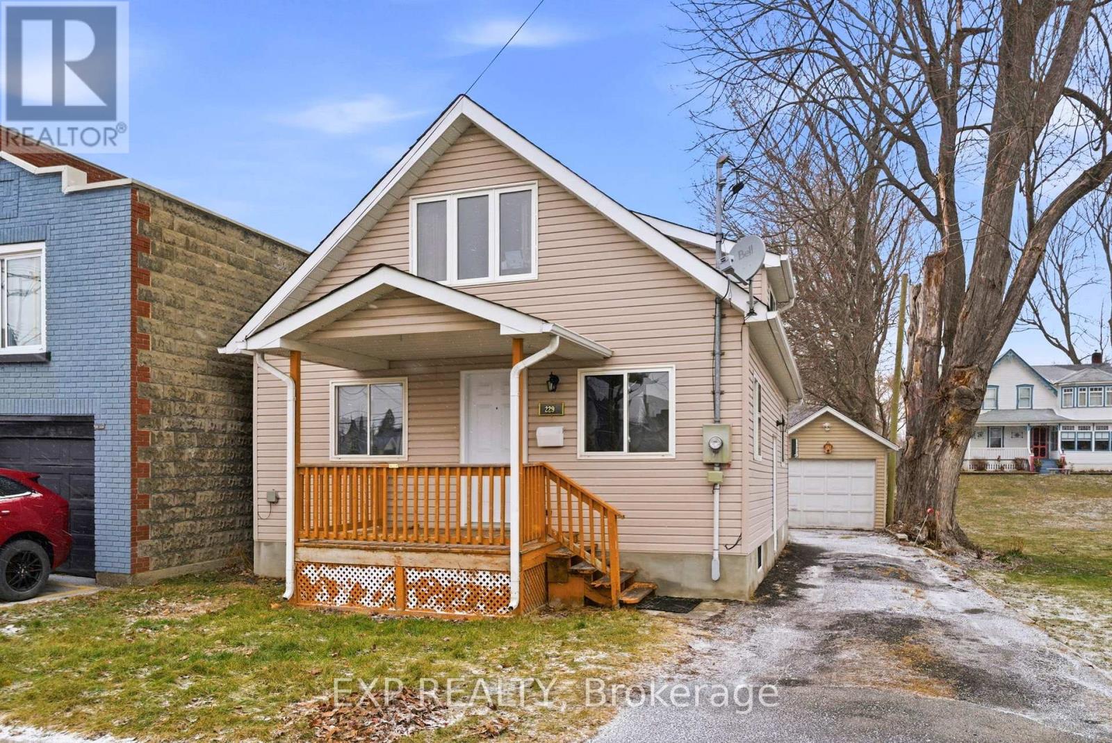 229 FOURTH STREET W - 1