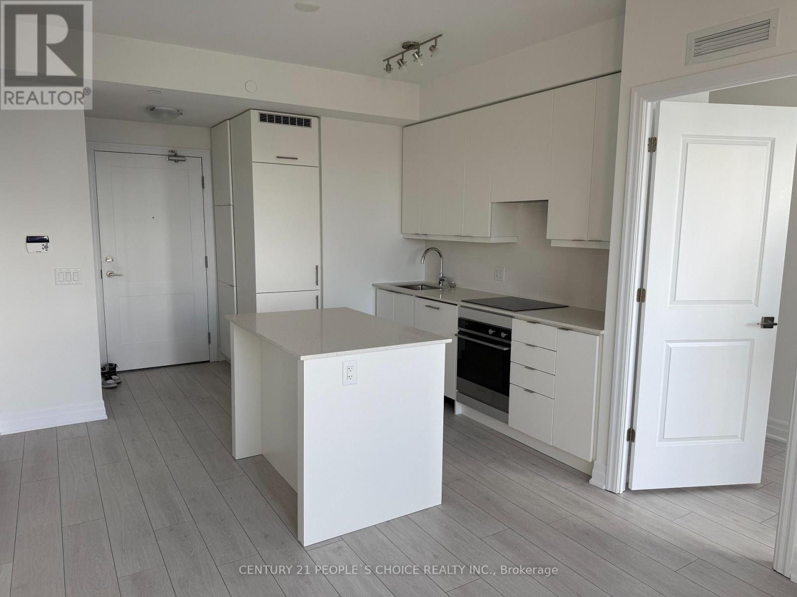 2901 - 30 ELM DRIVE W