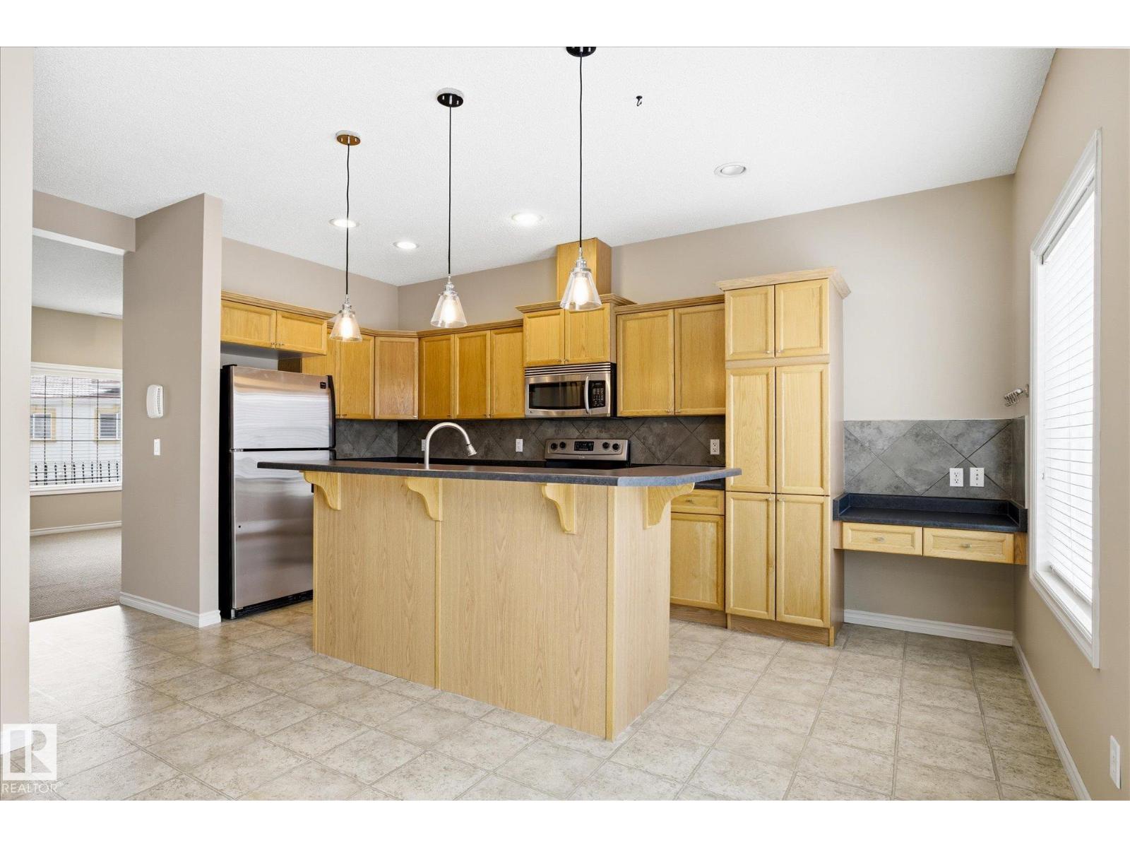 
          55 13825 155 AV NW
            <br/>
            <span>Edmonton</span>
            , 
            <span>AB</span>
             <span>T6V0B8</span>
         - Photo 31