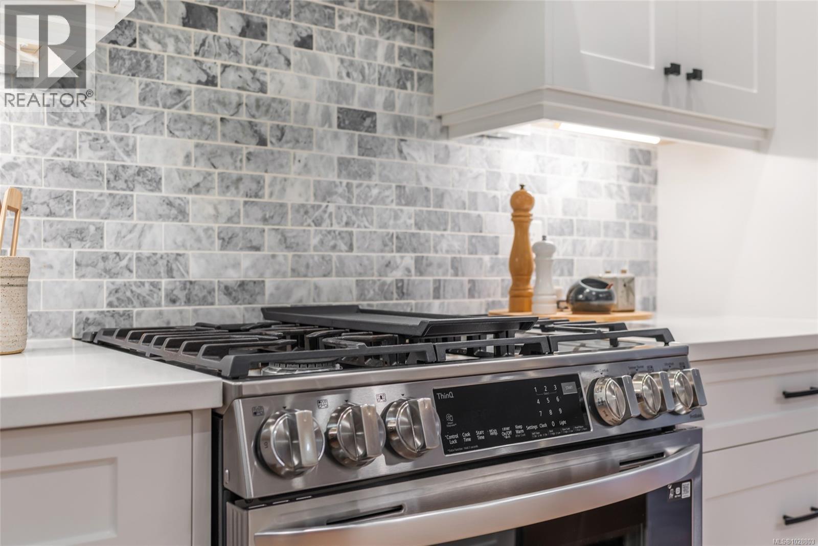 #C 3573 11TH AVE - 4