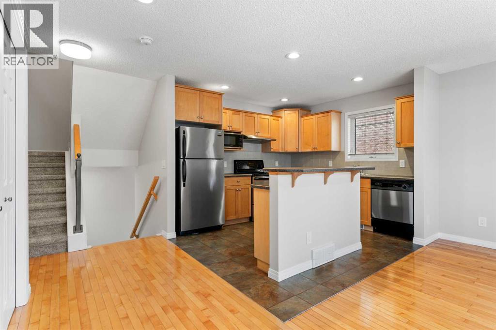 Single Family House for Sale in    Street SW Richmond Calgary 