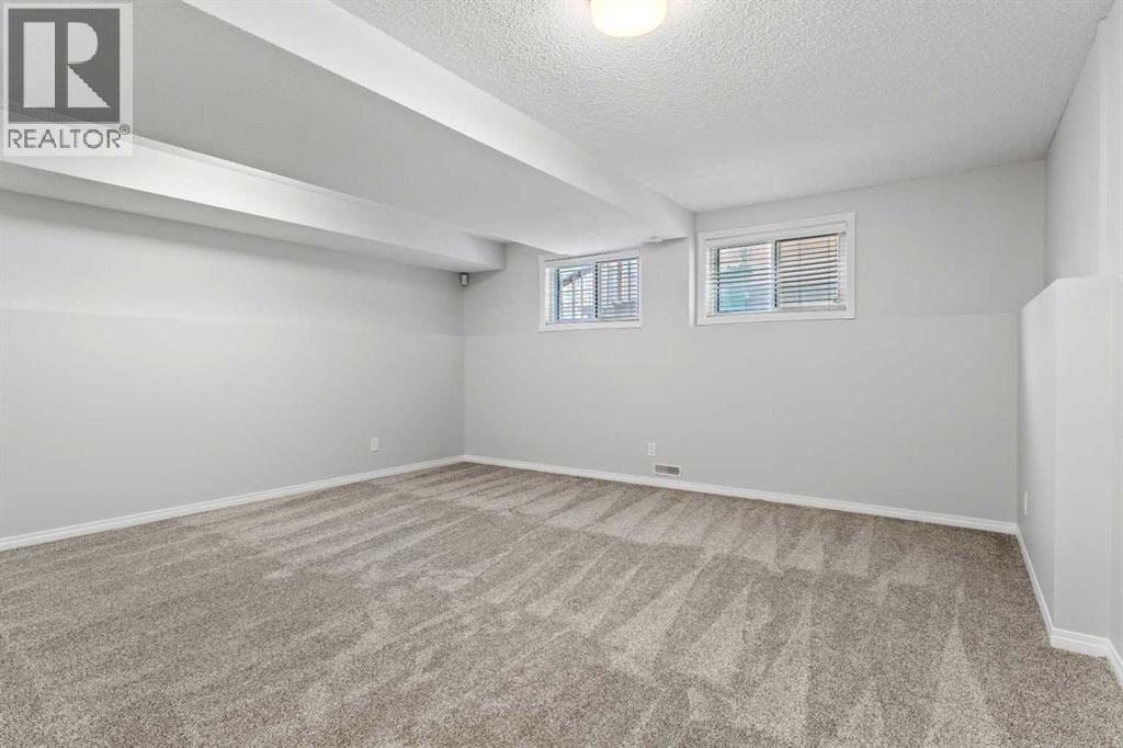 Single Family House for Sale in    Street SW Richmond Calgary 