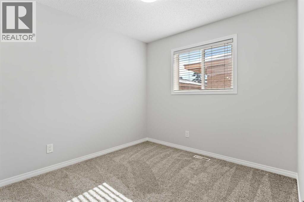 Single Family House for Sale in    Street SW Richmond Calgary 