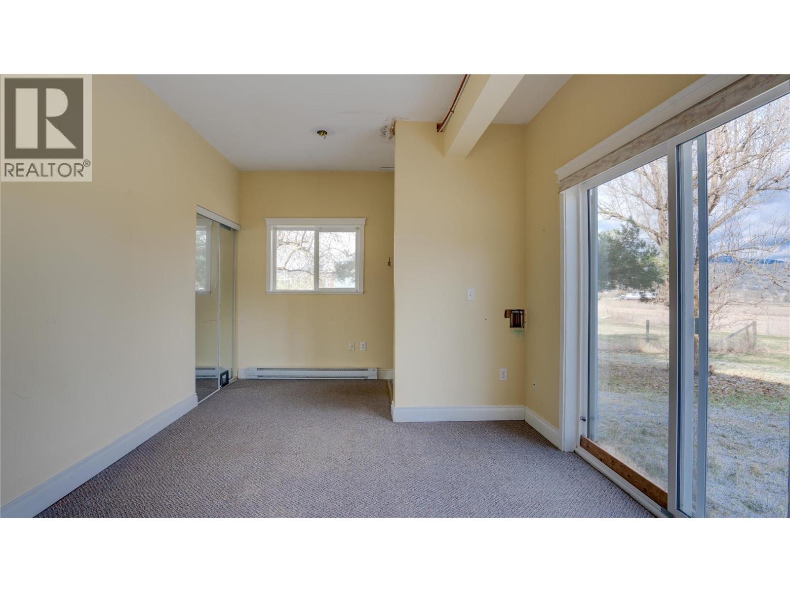 5580 Back Enderby Road - 12