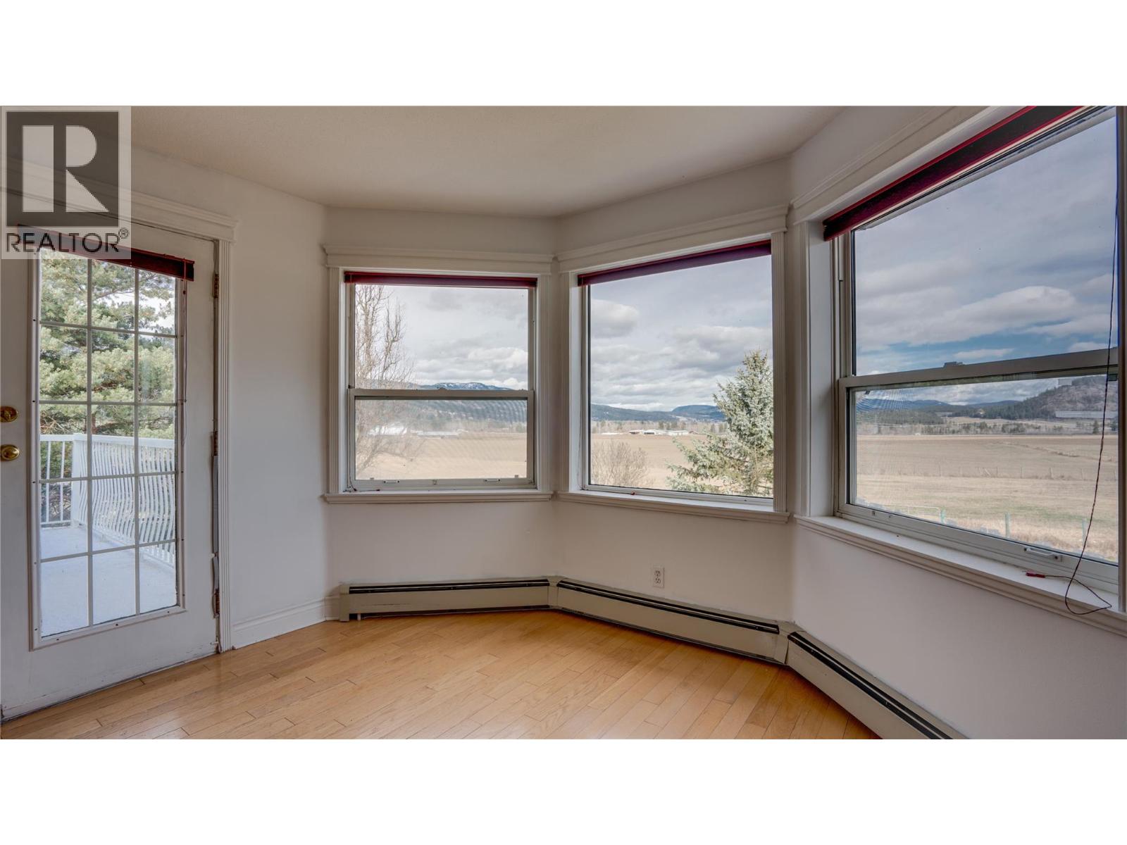  5580 Back Enderby Road, Spallumcheen