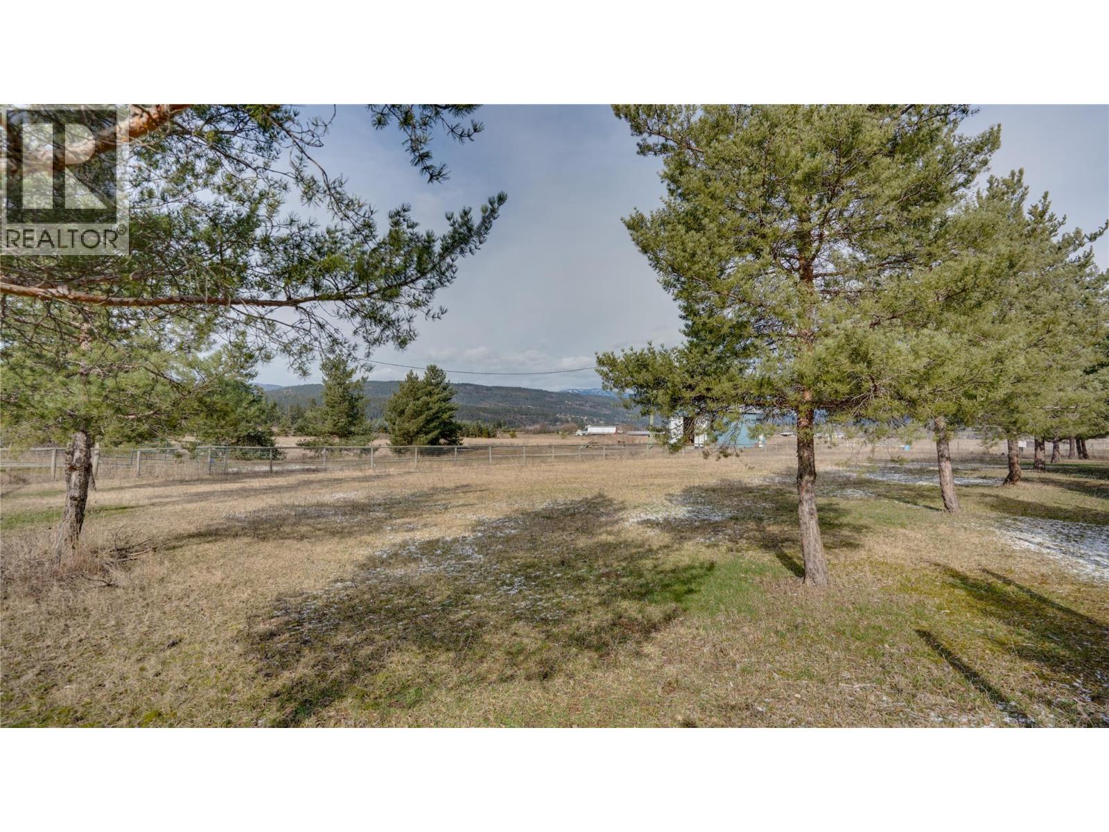5580 Back Enderby Road - 31