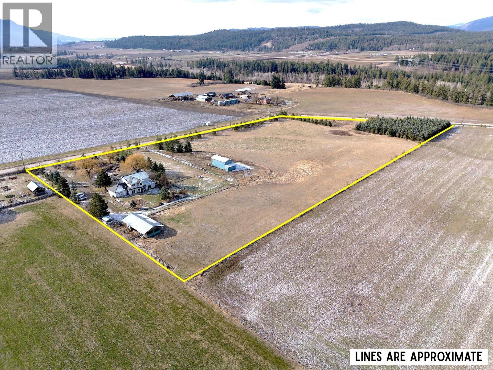  5580 Back Enderby Road, Spallumcheen