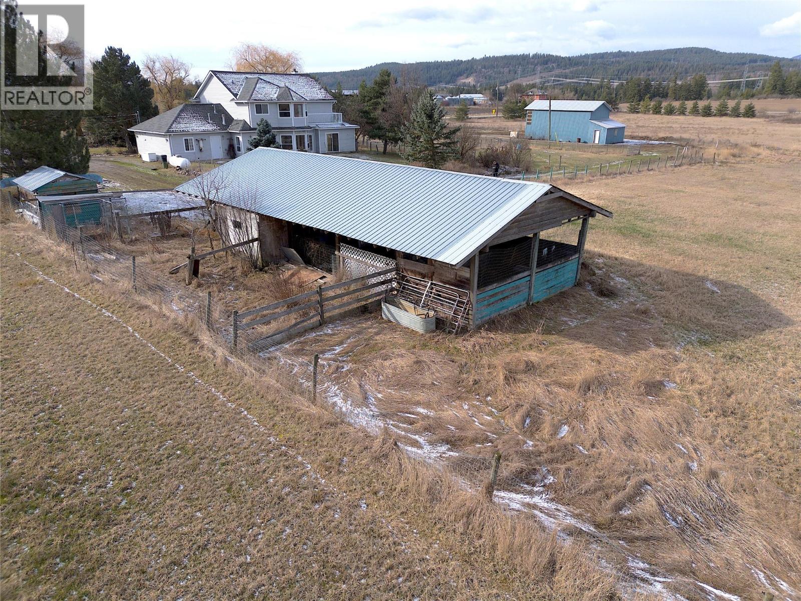 5580 Back Enderby Road - 36