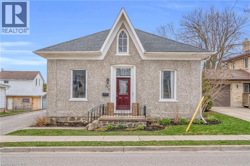 240 ELIZABETH Street W, Listowel, Ontario