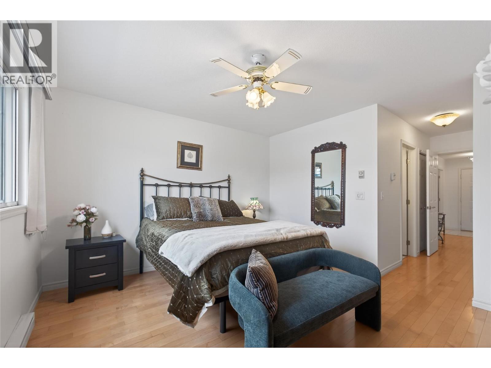 #101 1055 Lawrence Avenue - 6