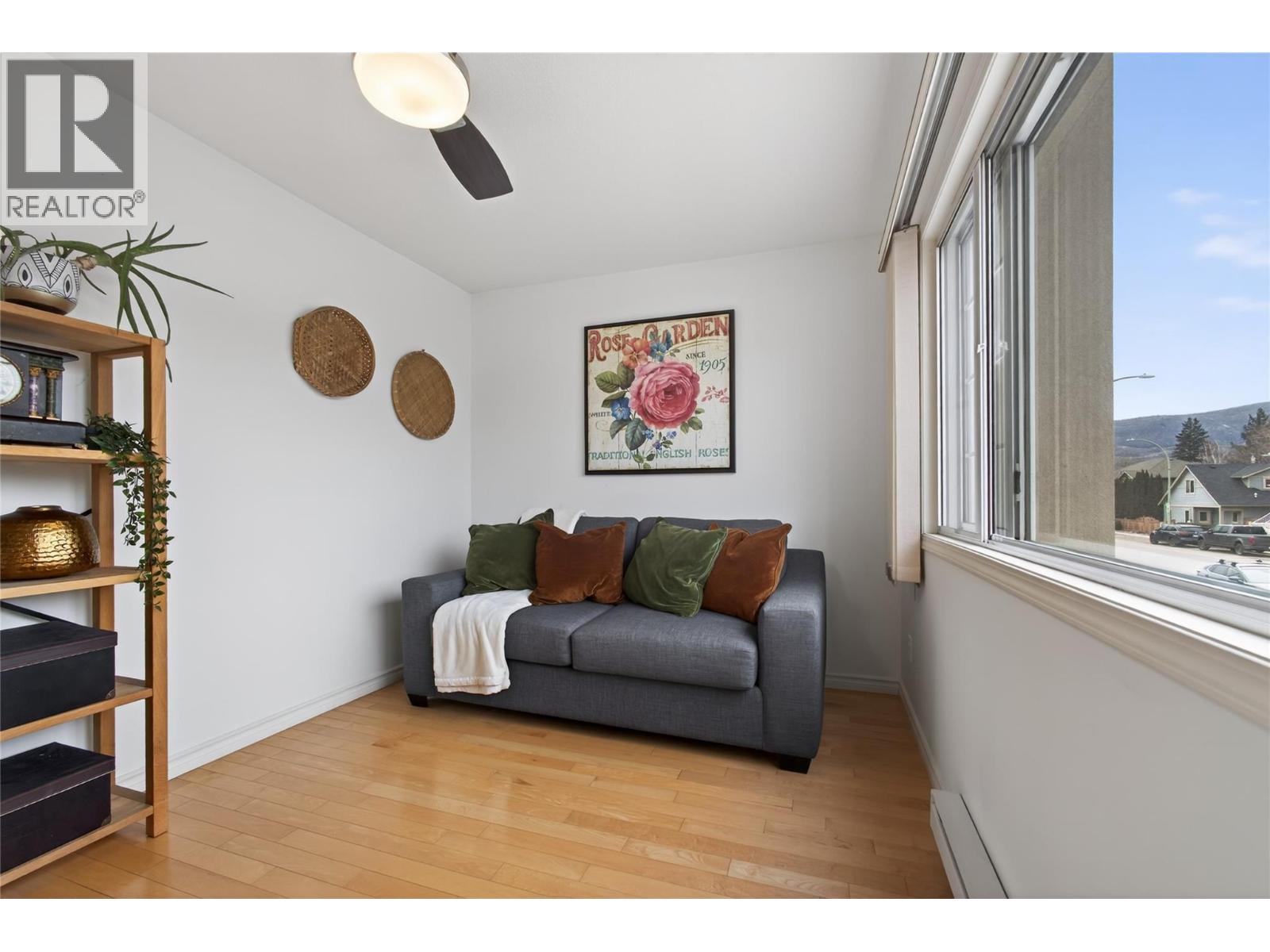 #101 1055 Lawrence Avenue - 14