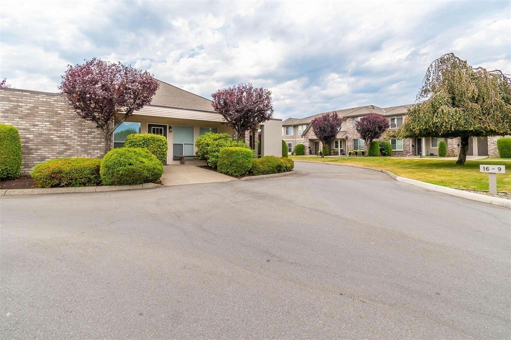 12 8533 BROADWAY ROAD, Chilliwack Proper South