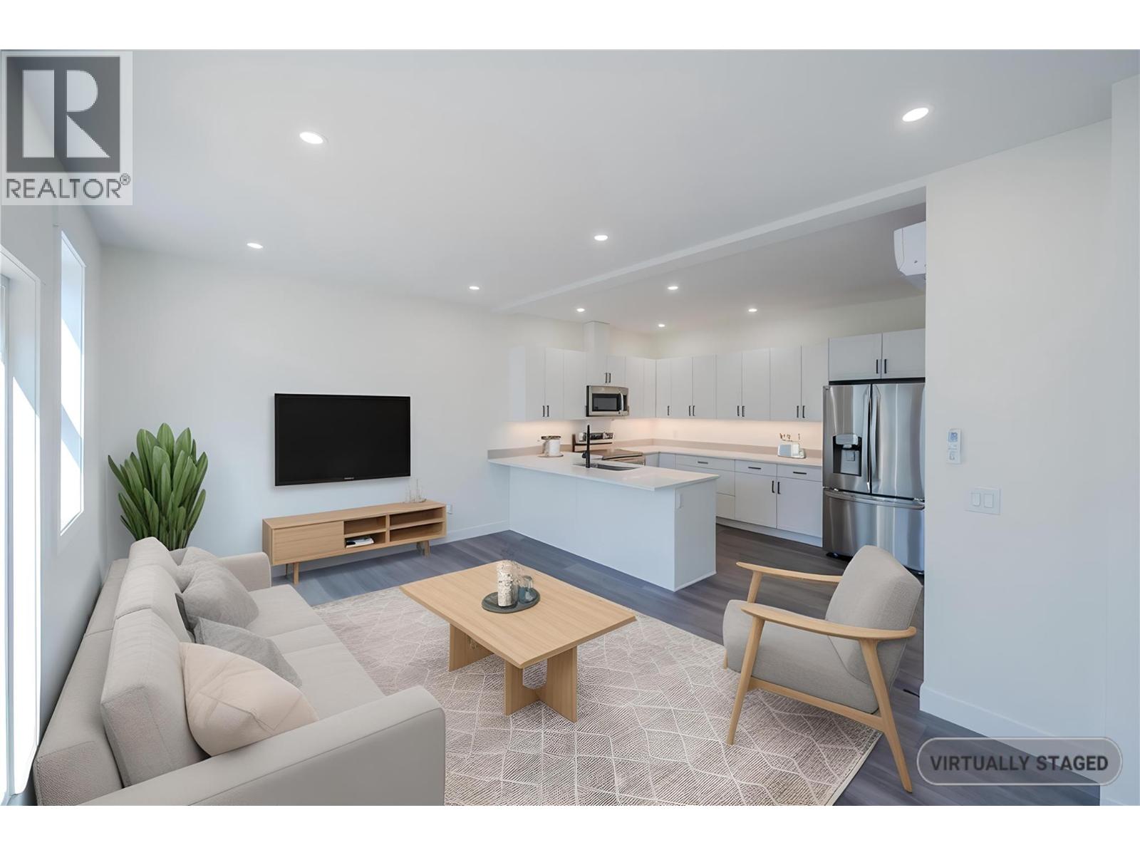 11612 Victoria Road S Unit# 102, Summerland