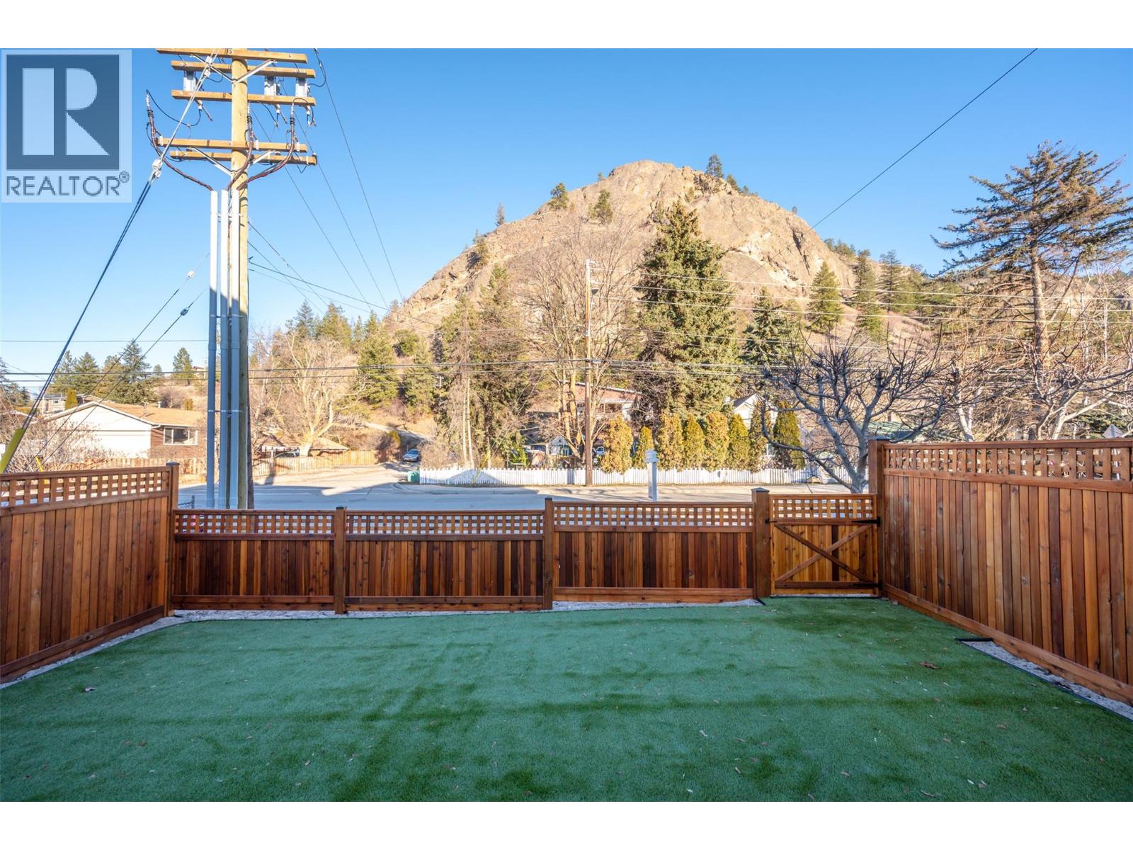 11612 Victoria Road S Unit# 102, Summerland