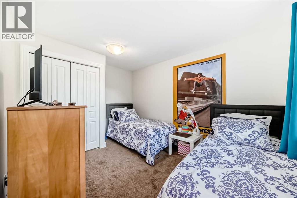 Single Family House for Sale in   Glamis Green SW Glamorgan Calgary 