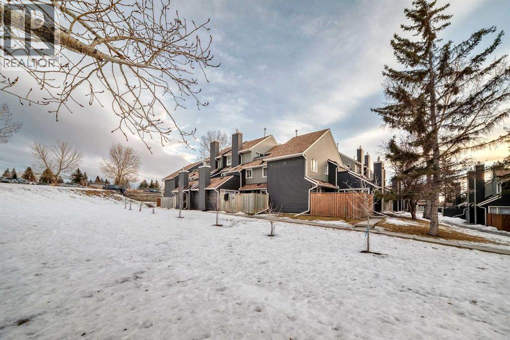 Single Family House for Sale in   Glamis Green SW Glamorgan Calgary 