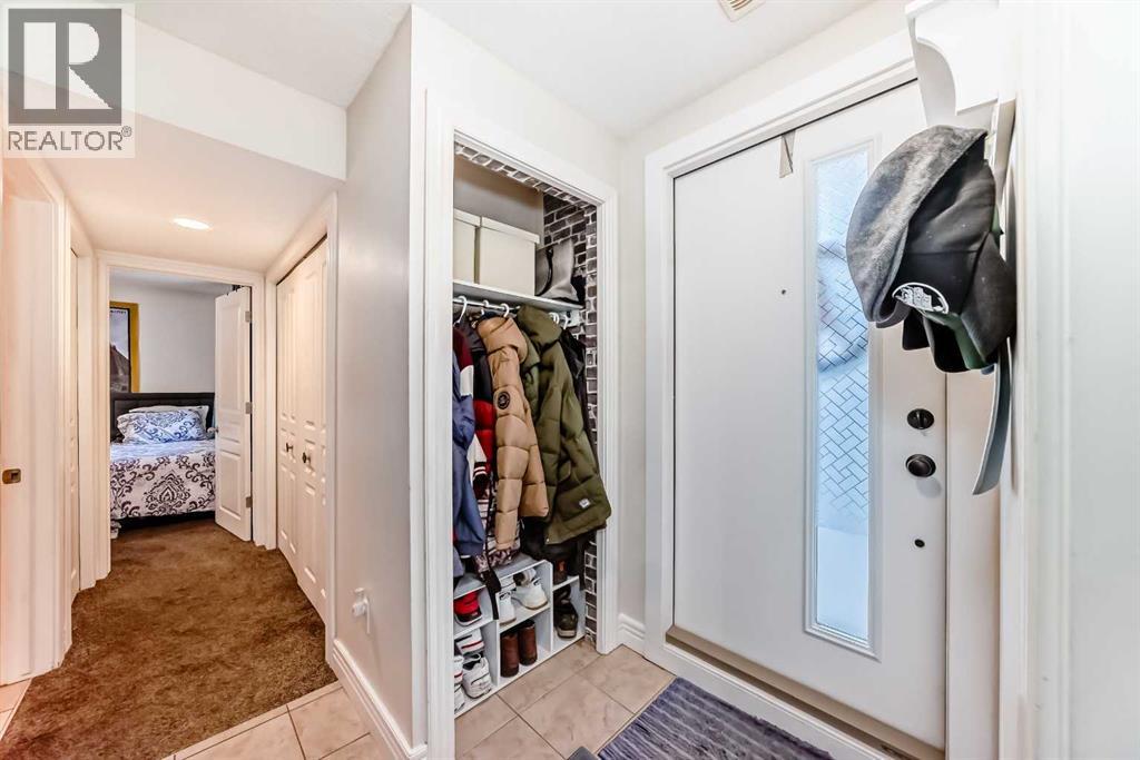 Single Family House for Sale in   Glamis Green SW Glamorgan Calgary 