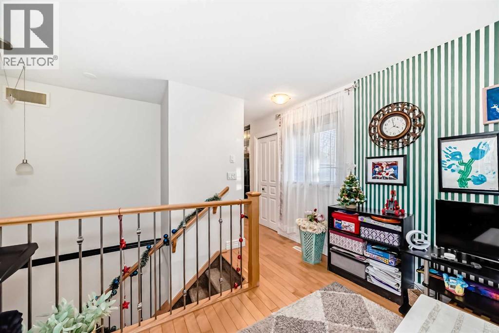 Single Family House for Sale in   Glamis Green SW Glamorgan Calgary 