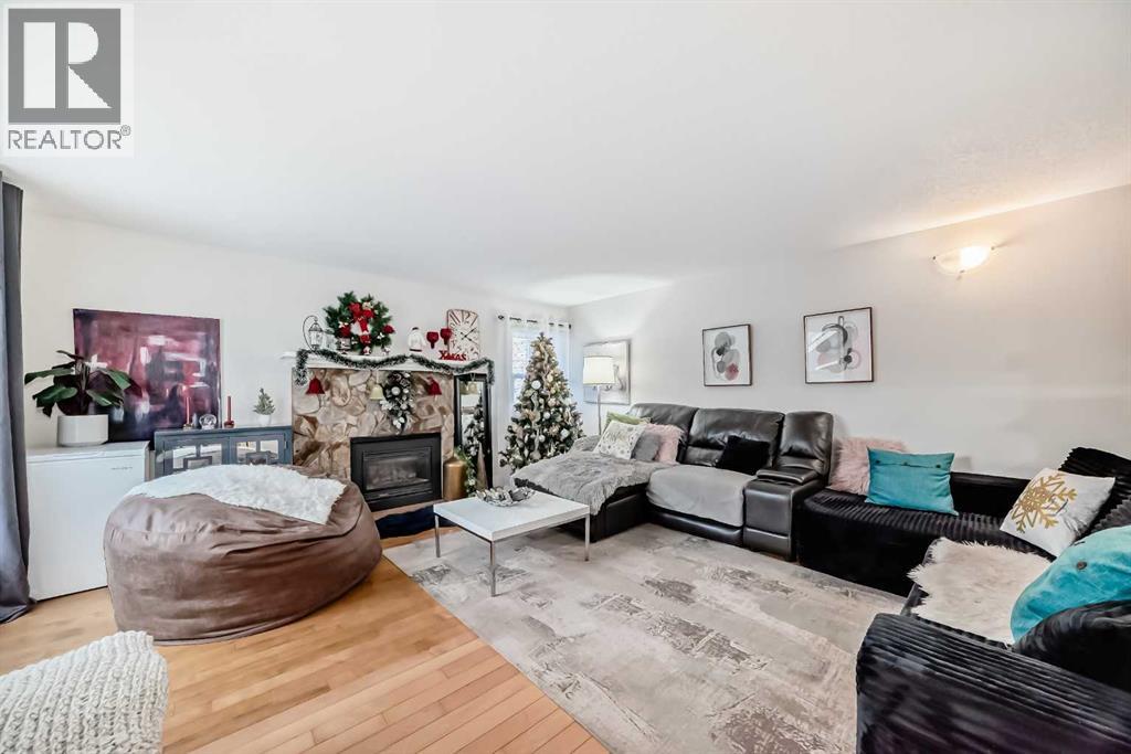 Single Family House for Sale in   Glamis Green SW Glamorgan Calgary 