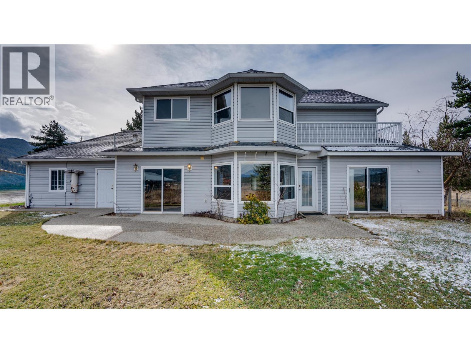  5580 Back Enderby Road, Spallumcheen