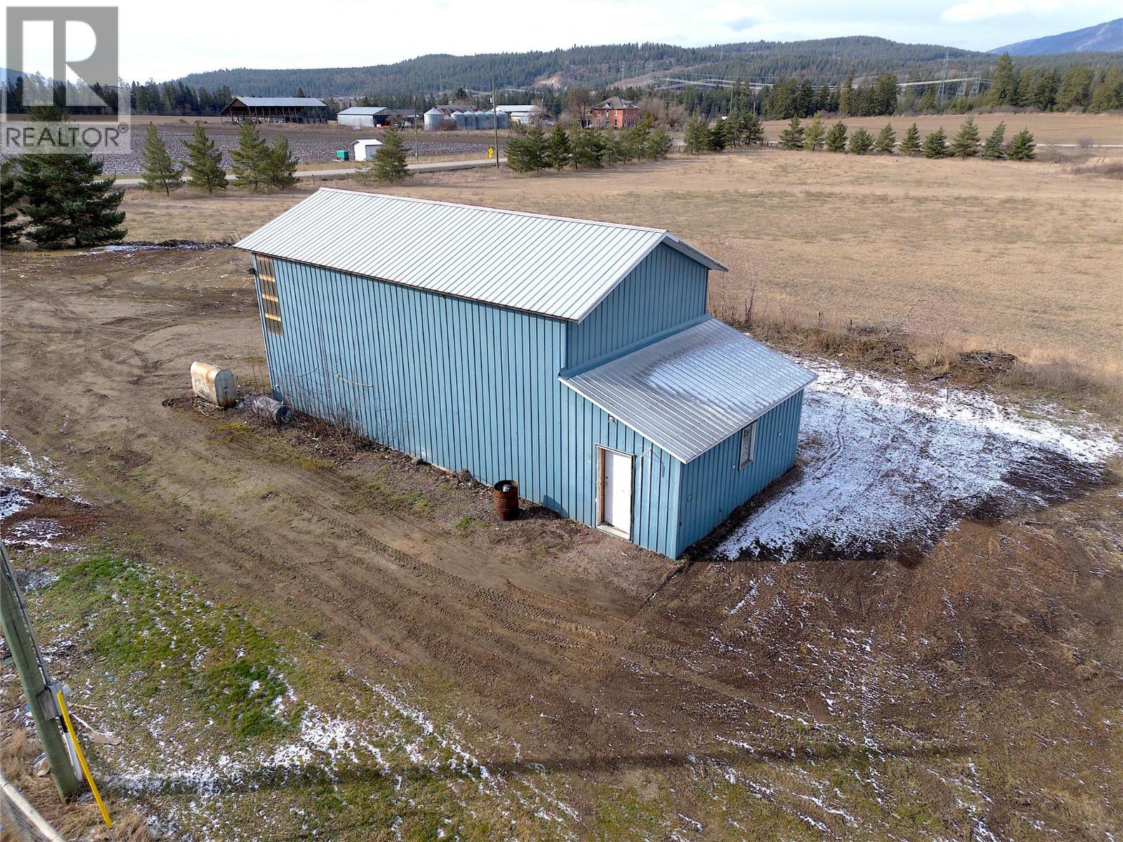  5580 Back Enderby Road, Spallumcheen