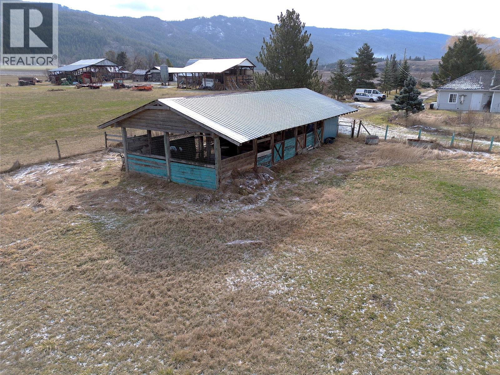  5580 Back Enderby Road, Spallumcheen