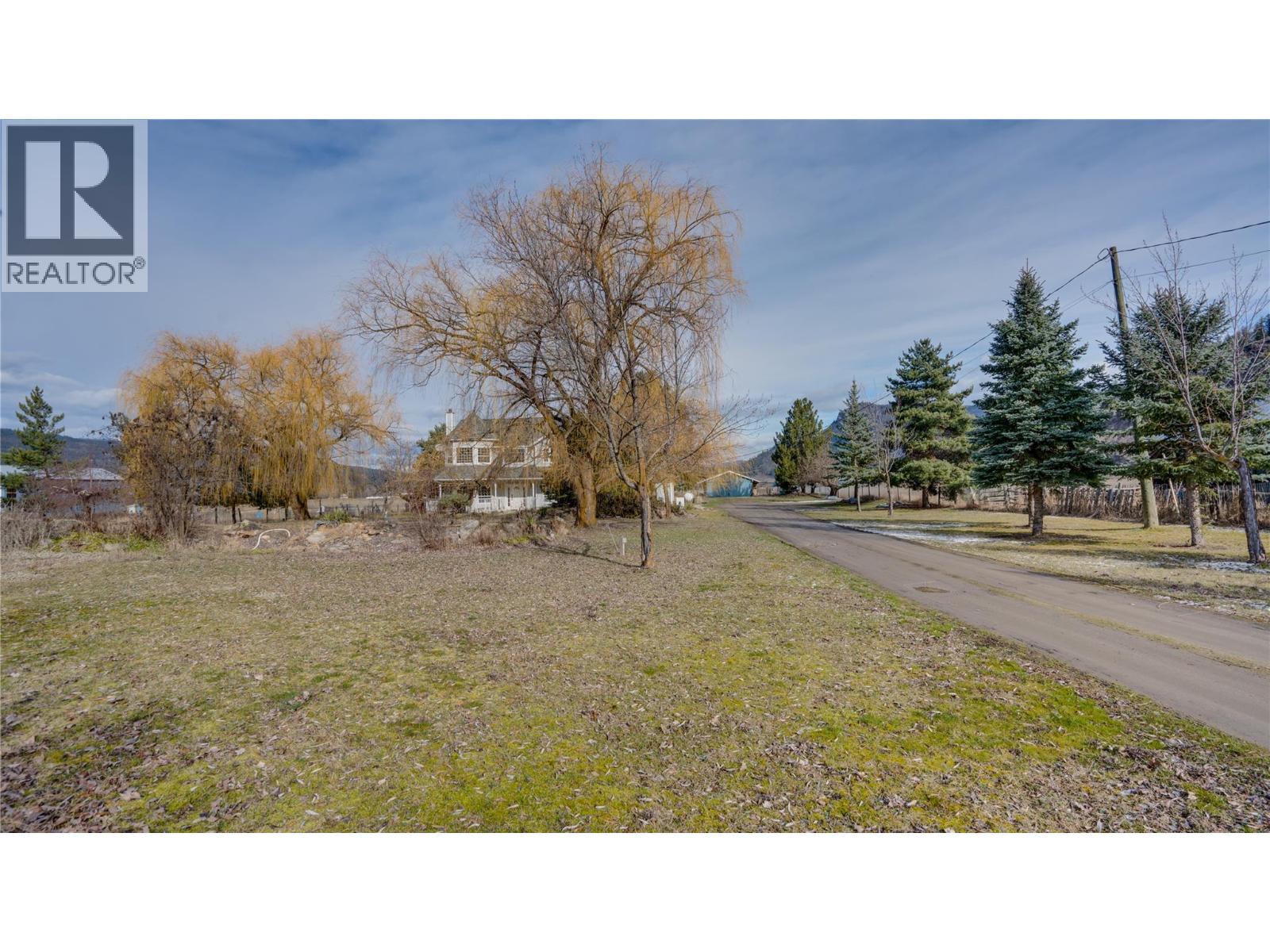  5580 Back Enderby Road, Spallumcheen