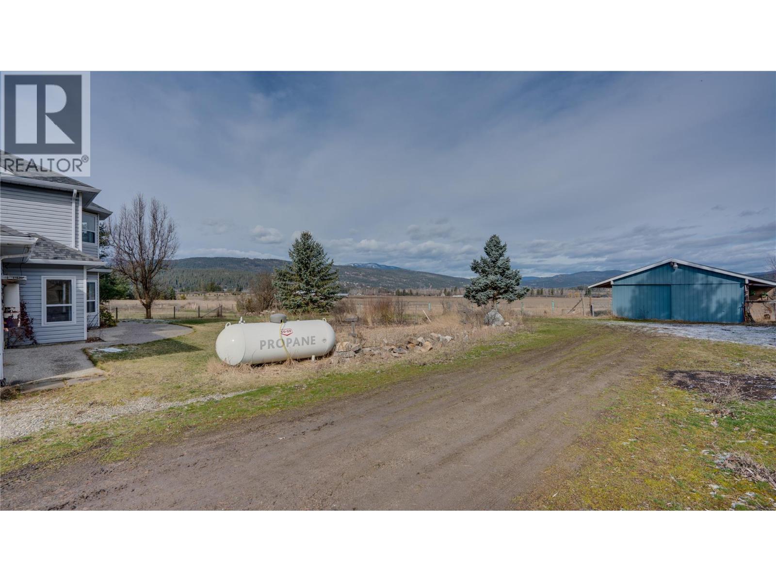  5580 Back Enderby Road, Spallumcheen