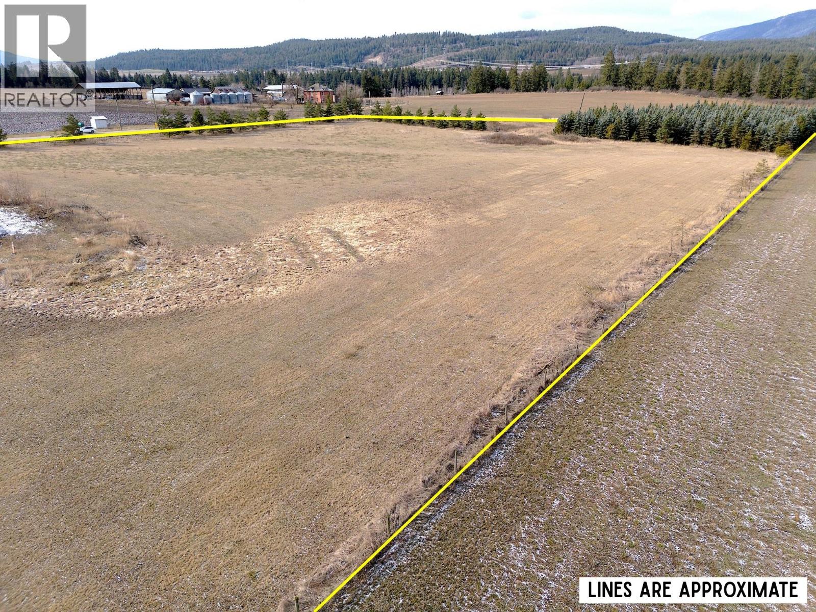  5580 Back Enderby Road, Spallumcheen