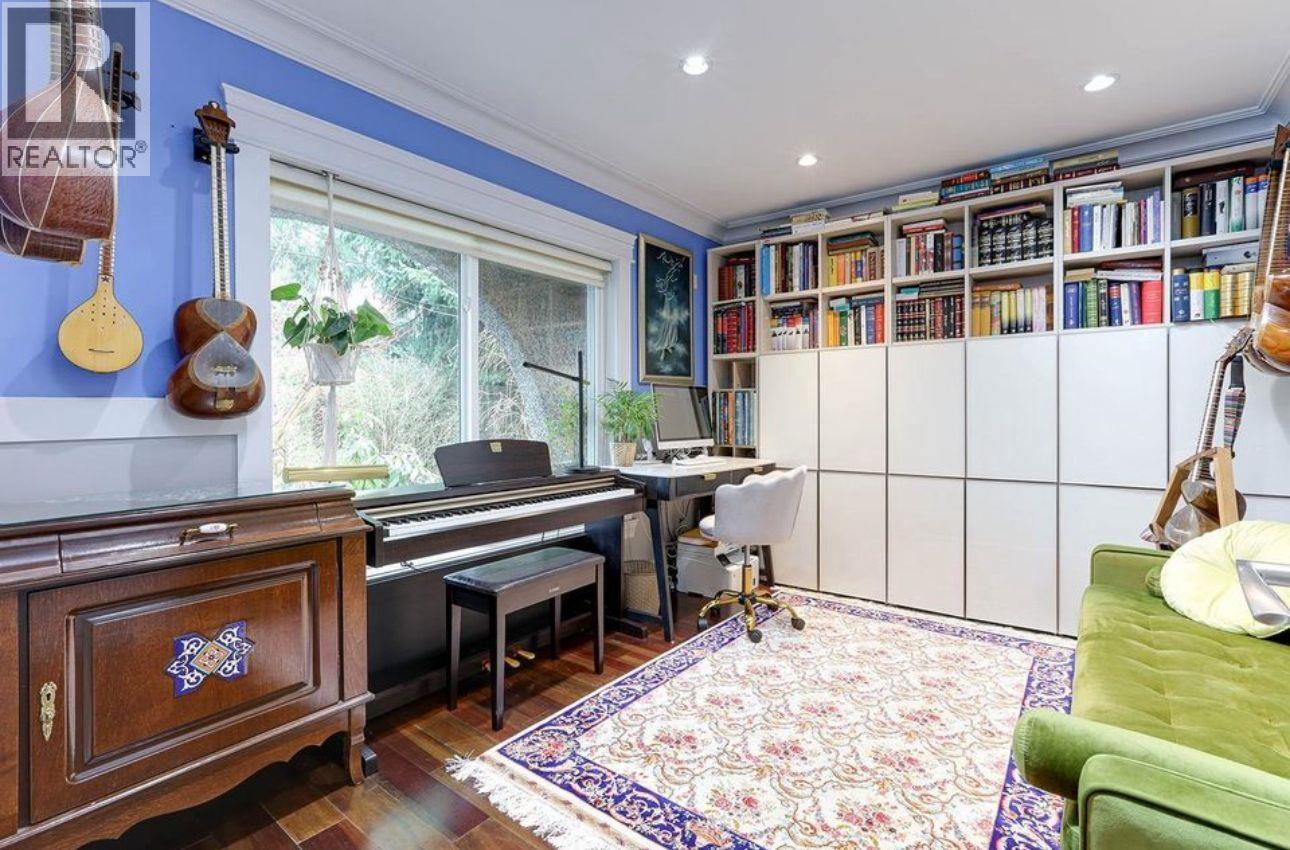 3263 NORWOOD AVENUE, North Vancouver