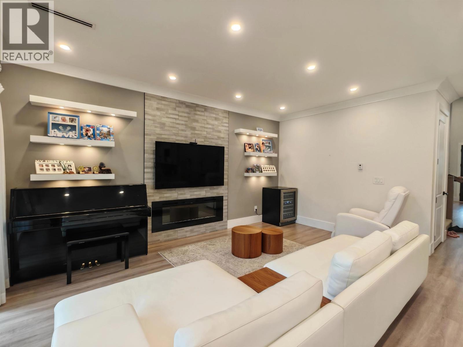 2280 MCLENNAN Avenue, Richmond