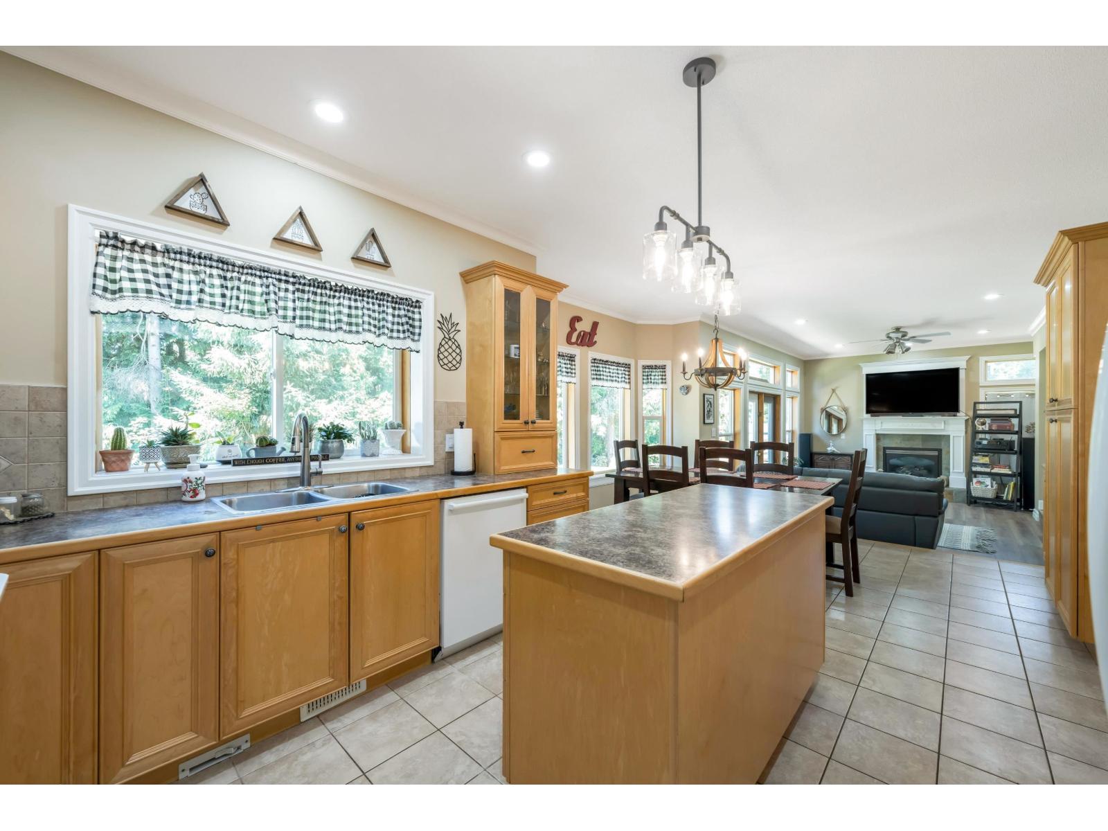 25219 60 AVENUE, Langley