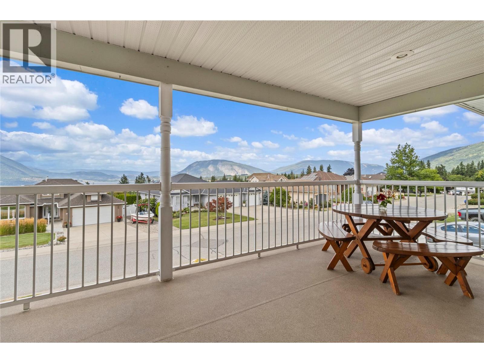2500 4th Avenue SE, Salmon Arm