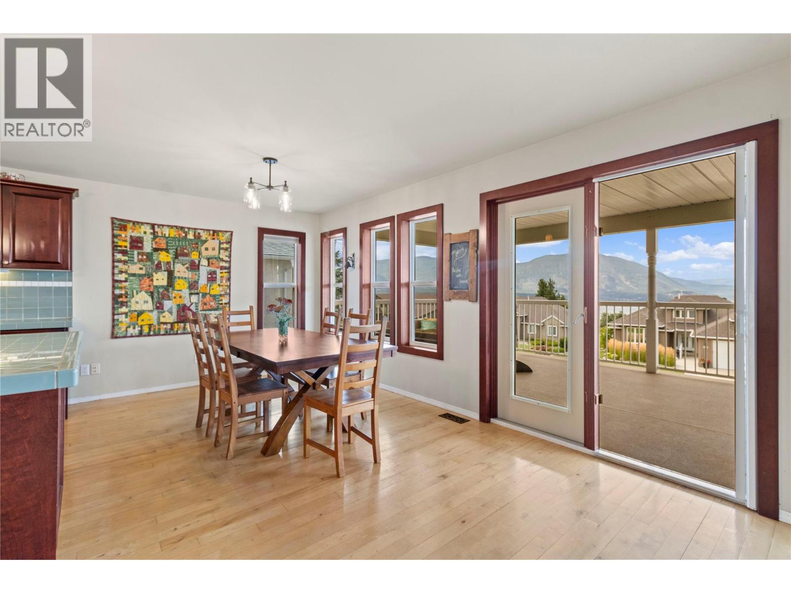 2500 4th Avenue SE, Salmon Arm