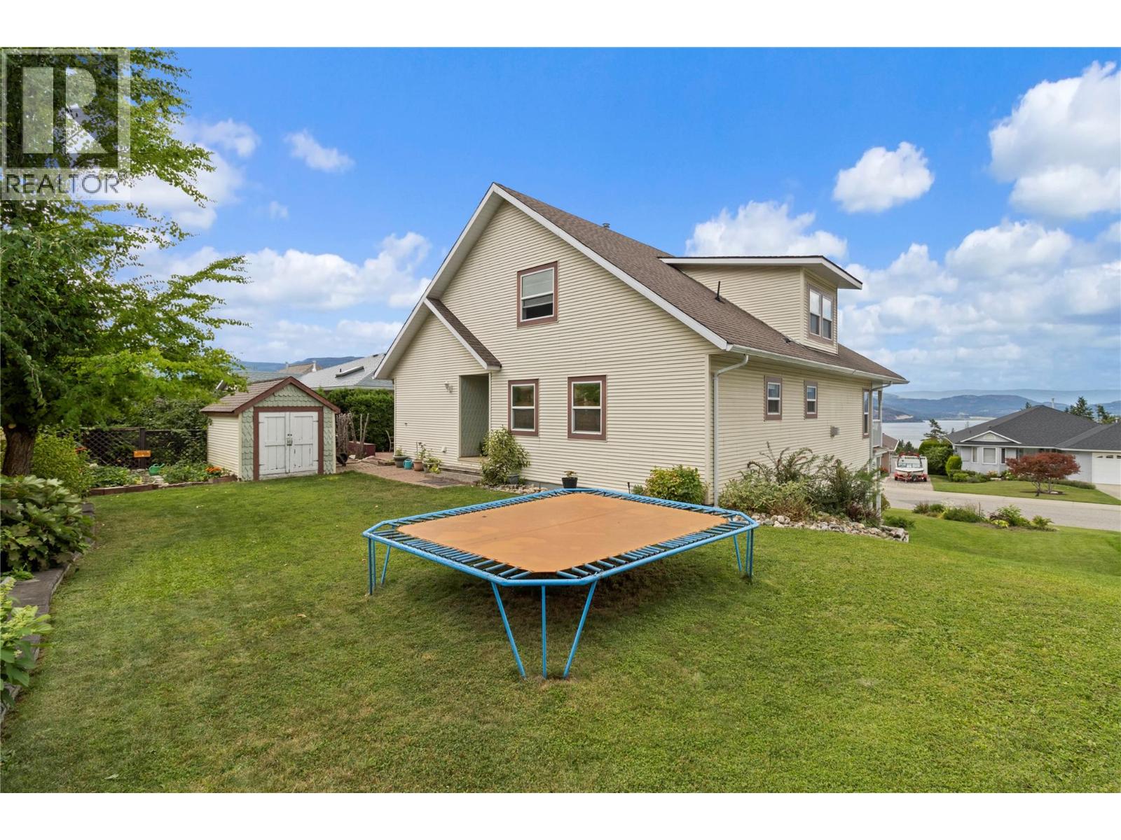 2500 4th Avenue SE, Salmon Arm