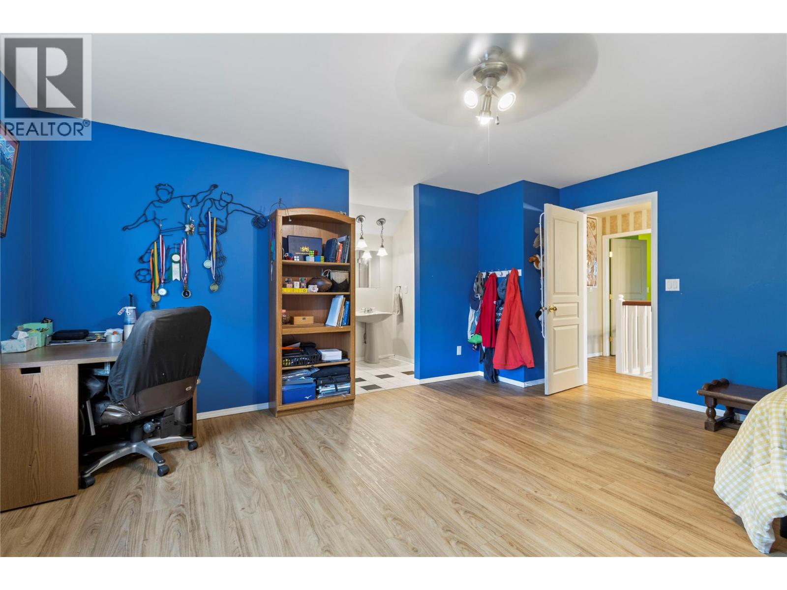 2500 4th Avenue SE, Salmon Arm