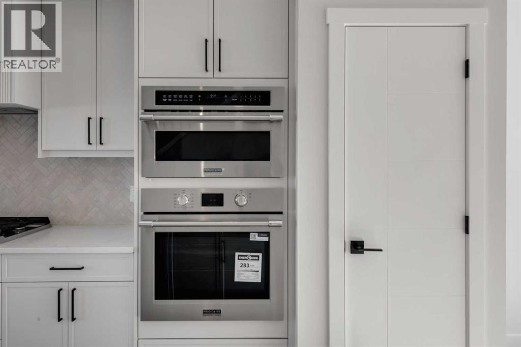 Single Family House for Sale in   Avenue SW Glenbrook Calgary 