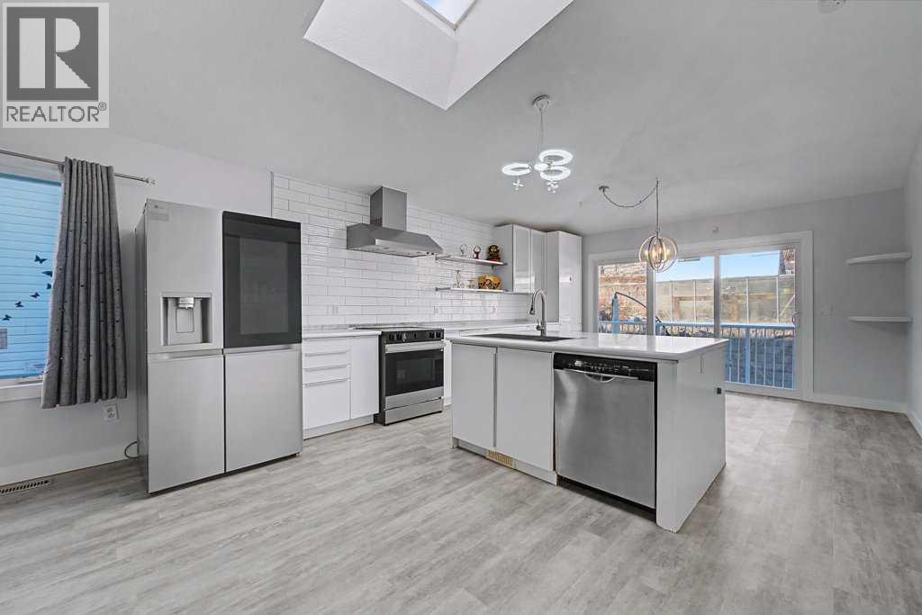 267 Panamount Hill NW - 1