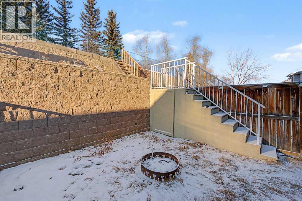 267 Panamount Hill NW - 26