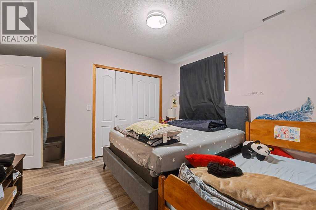 267 Panamount Hill NW - 39