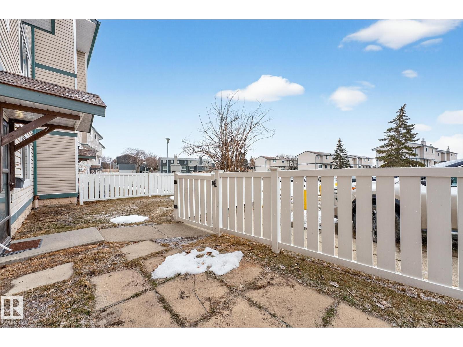 
          1414 LAKEWOOD RD W NW
            <br/>
            <span>Edmonton</span>
            , 
            <span>AB</span>
             <span>T6K3M2</span>
         - Photo 14